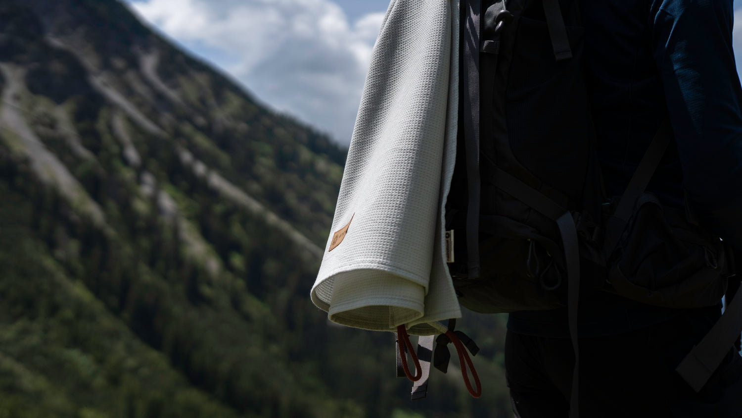 Trekkingtour mit Merino Handtuch von merinotowel